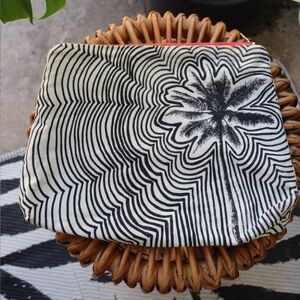 Samudra Monochrome Palm Design Pouch